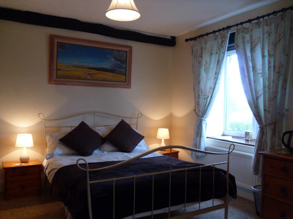 Tithe Barn Bed And Breakfast Карнфорт Экстерьер фото